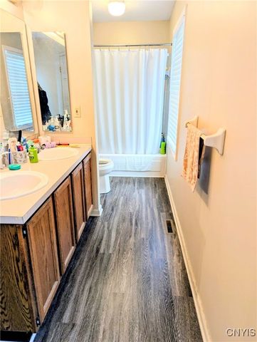 8218 Perch Drive, Clay, NY 13090