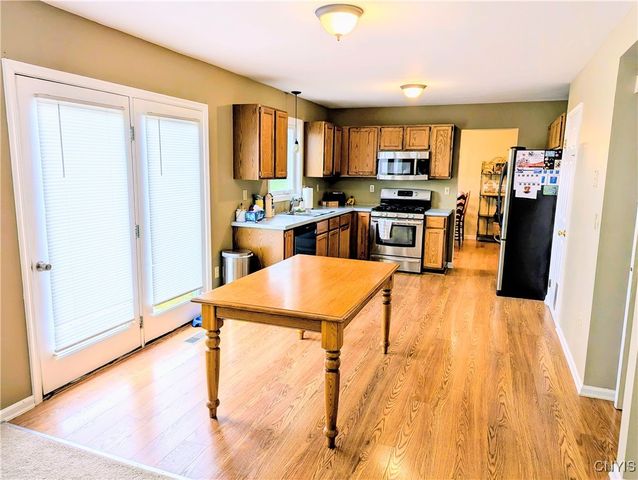 8218 Perch Drive, Clay, NY 13090