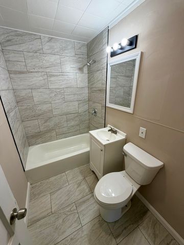 5775 Connecticut Street, Merrillville, IN 46410