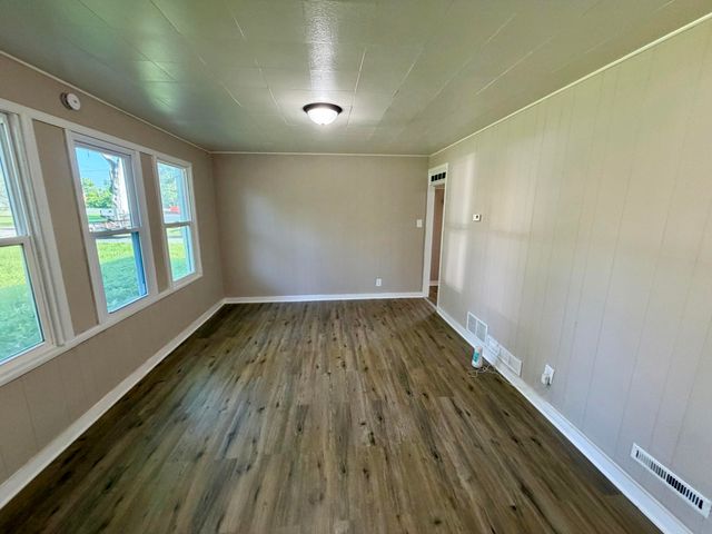 5775 Connecticut Street, Merrillville, IN 46410