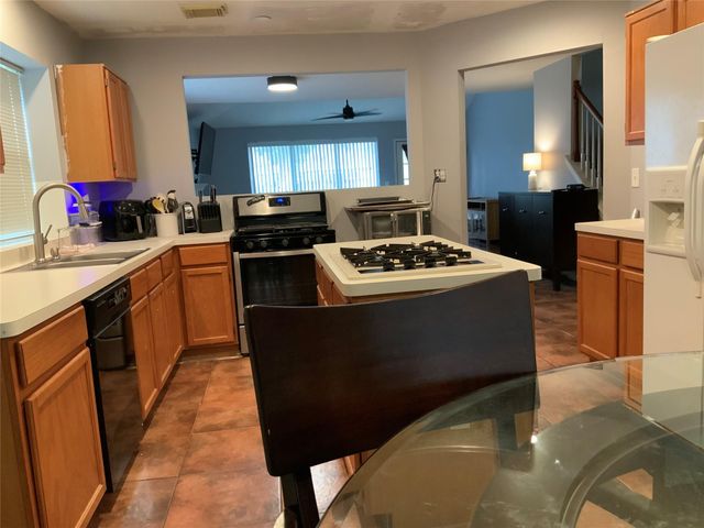 10838 Spruce Drive S, La Porte, TX 77571