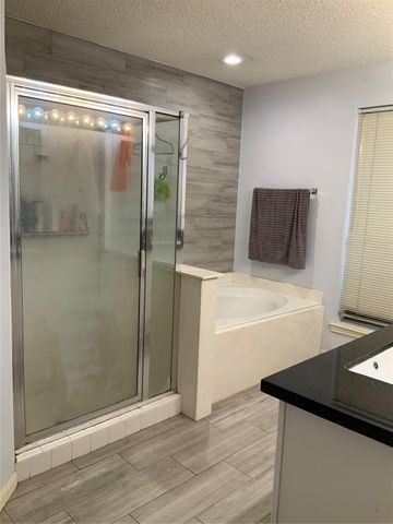 10838 Spruce Drive S, La Porte, TX 77571