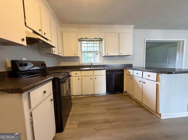 214 Cornell Drive, Warner Robins, GA 31093