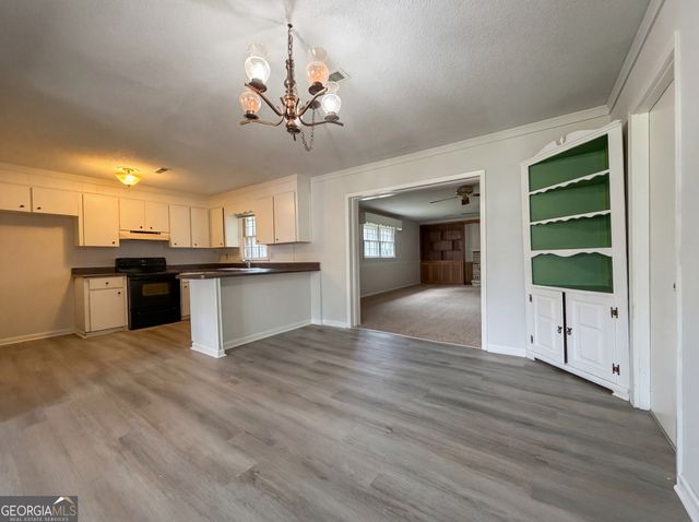 214 Cornell Drive, Warner Robins, GA 31093