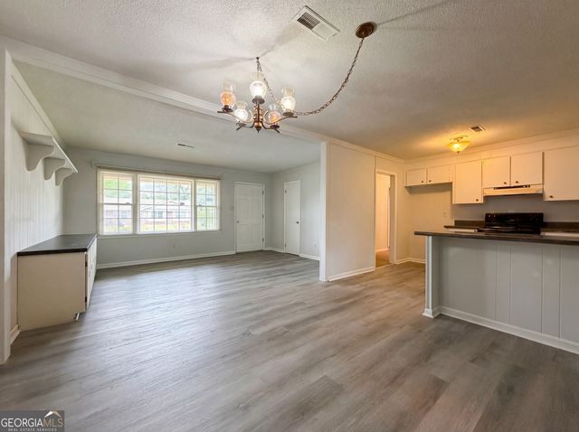 214 Cornell Drive, Warner Robins, GA 31093