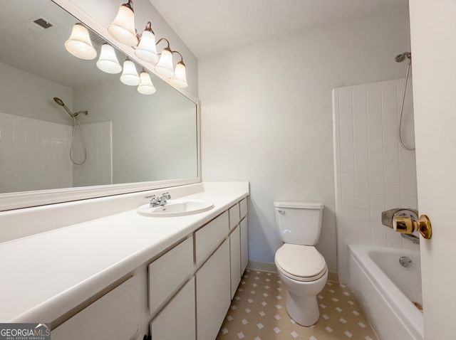 214 Cornell Drive, Warner Robins, GA 31093