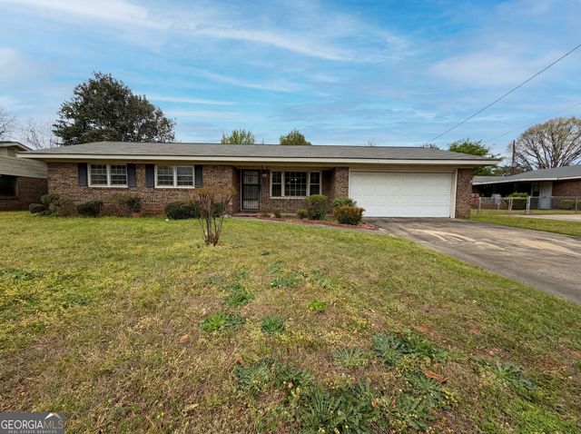 214 Cornell Drive, Warner Robins, GA 31093