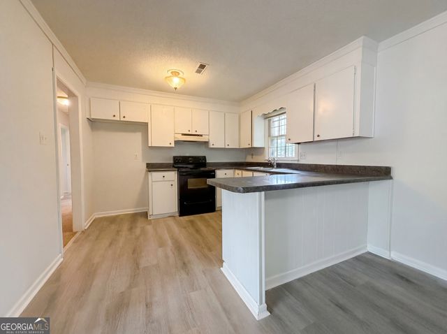 214 Cornell Drive, Warner Robins, GA 31093