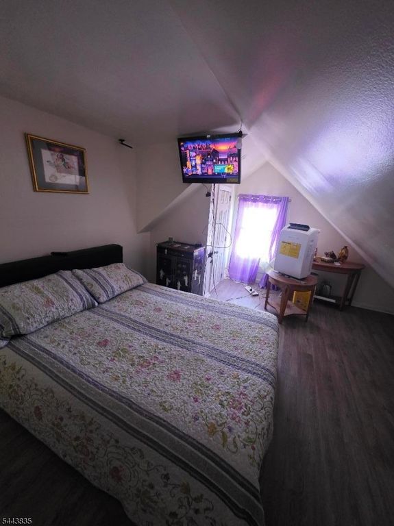32 Marconi St, Clifton City, NJ 07013 — photo 5