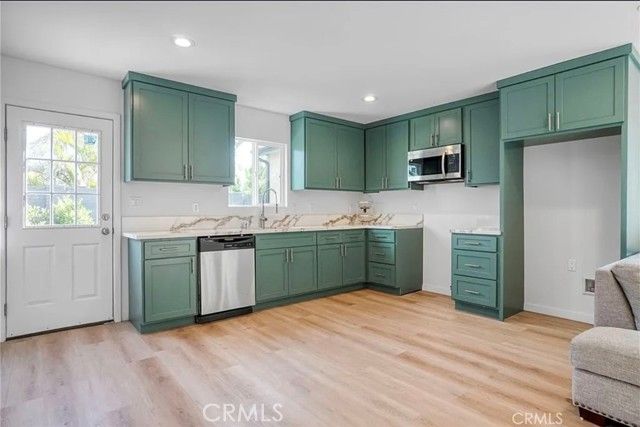 14320 Osborne, Panorama City (los Angeles), CA 91402