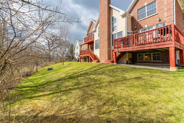 878 Writer Court, Vernon Hills, IL 60061