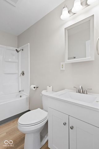 2262 N Centennial Street, Indianapolis, IN 46222