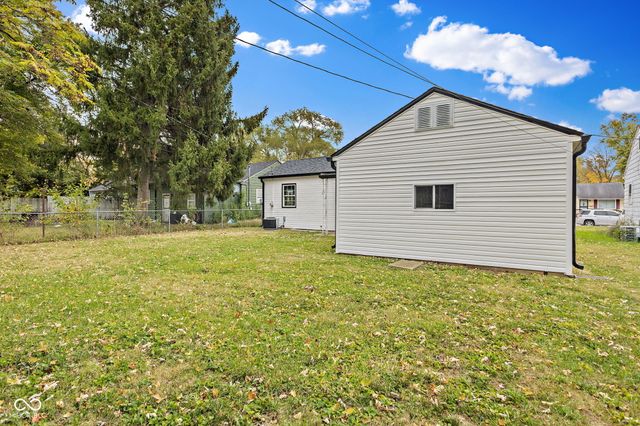 2262 N Centennial Street, Indianapolis, IN 46222