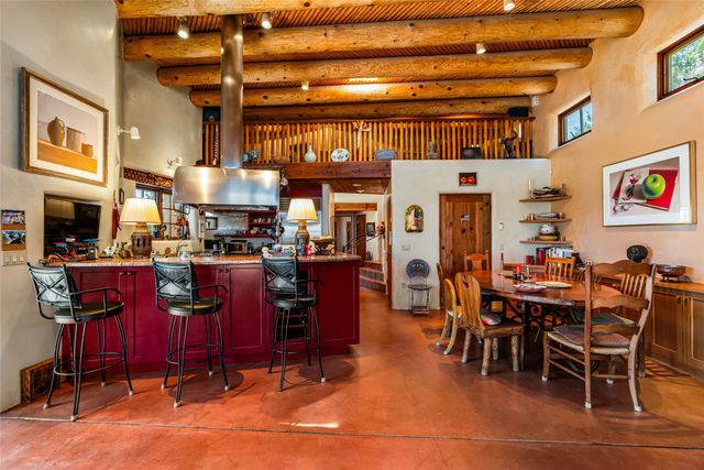 642 Camino De La Luz, Santa Fe, NM 87505