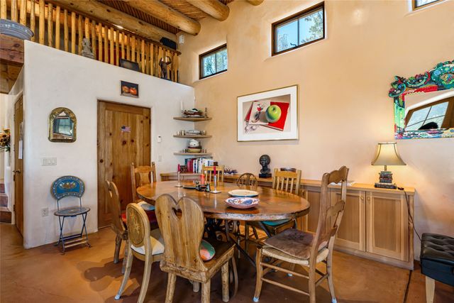 642 Camino De La Luz, Santa Fe, NM 87505