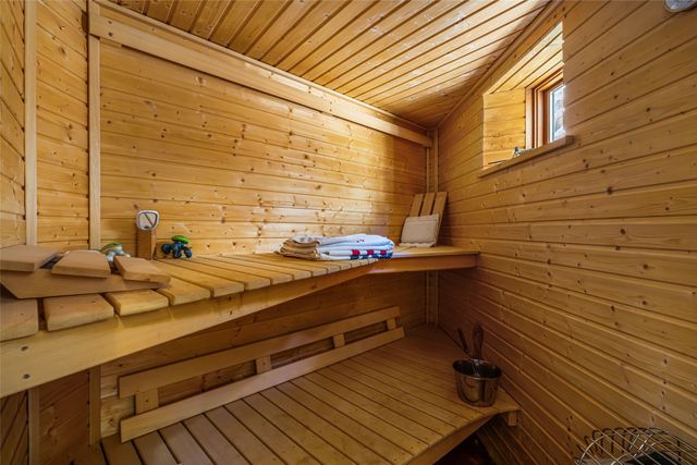 642 Camino De La Luz, Santa Fe, NM 87505