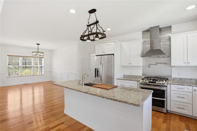 1291 Central Avenue, Johnston, RI 02919