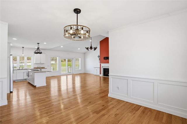 1291 Central Avenue, Johnston, RI 02919