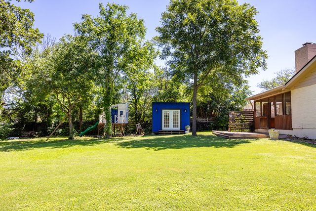 705 Overhill Dr, Kerrville, TX 78028