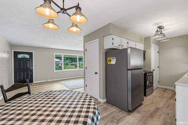 18441 Wee Acres Drive, Bristol, IN 46507