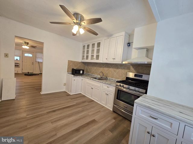 854 BRIDGE ST, Philadelphia, PA 19124