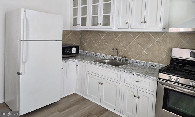 854 BRIDGE ST, Philadelphia, PA 19124