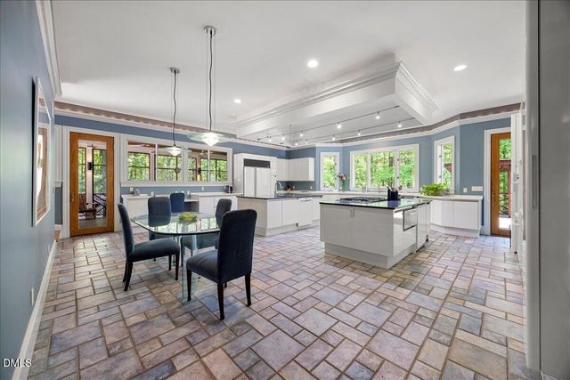 6600 Maynard Farm Road, Chapel Hill, NC 27516