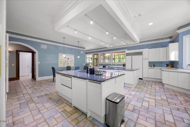 6600 Maynard Farm Road, Chapel Hill, NC 27516