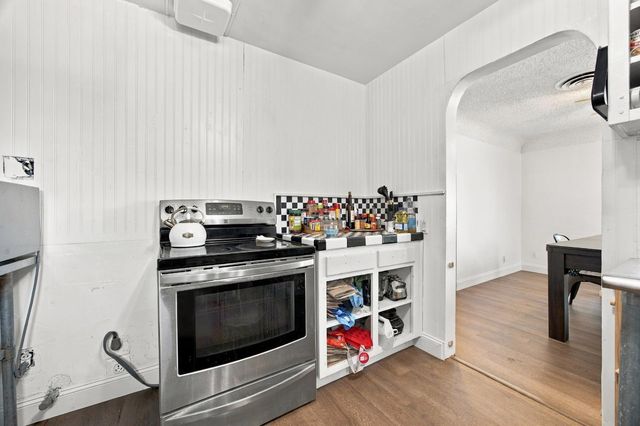 2137 Sacramento, Bakersfield, CA 93305