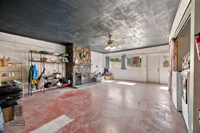 2137 Sacramento, Bakersfield, CA 93305