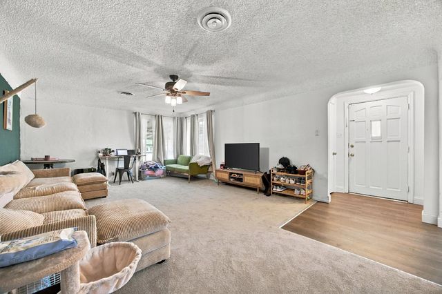 2137 Sacramento, Bakersfield, CA 93305