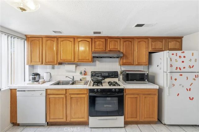 9471 Cortada, El Monte, CA 91733