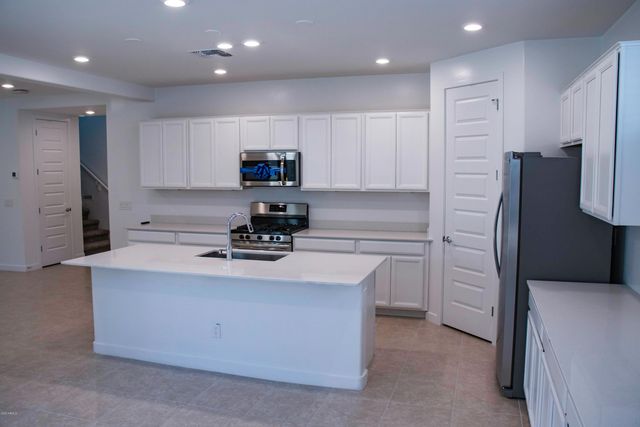 1106 E Weatherby Way, Chandler, AZ 85286