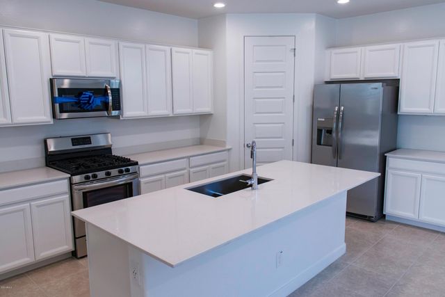 1106 E Weatherby Way, Chandler, AZ 85286