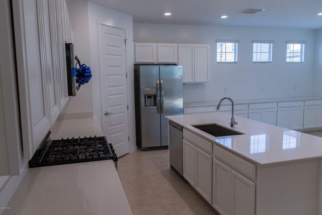 1106 E Weatherby Way, Chandler, AZ 85286