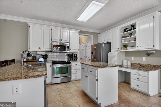 227 Ashford Circle, Lagrange, GA 30240