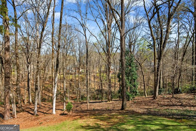 227 Ashford Circle, Lagrange, GA 30240