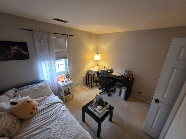 2791 Green Bridge Court V2, Schaumburg, IL 60194