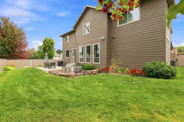 2823 W Sunset View Ln, Spokane, WA 99208