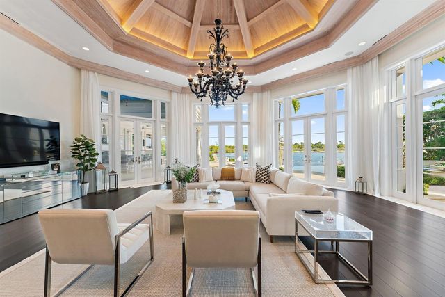 372 Regatta Drive, Jupiter, FL 33477