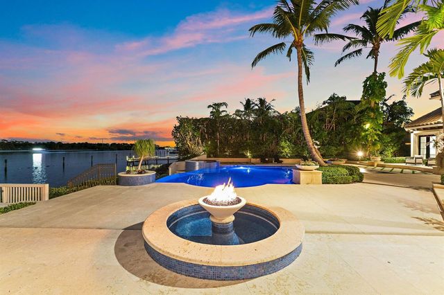372 Regatta Drive, Jupiter, FL 33477
