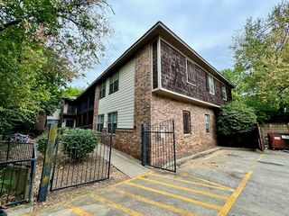 1355 N Oakland Avenue 1, Fayetteville, AR 72703