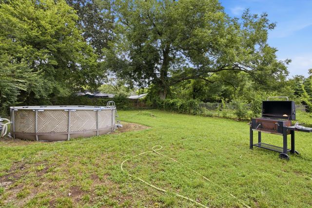2009 Robbins Street, Chattanooga, TN 37404