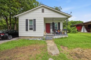 2009 Robbins Street, Chattanooga, TN 37404