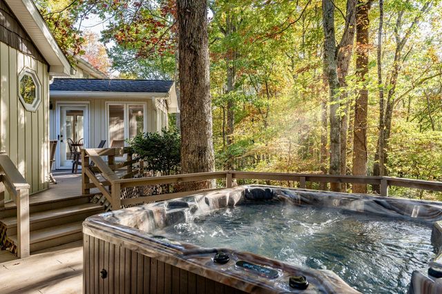 1824 Puckett Point Rd, Smithville, TN 37166