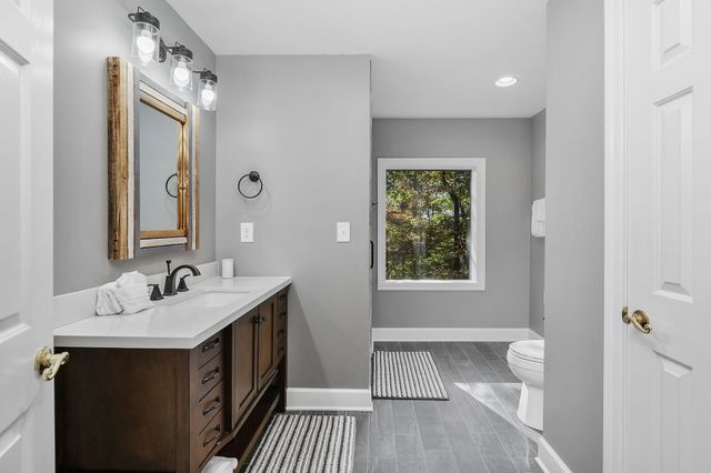 1824 Puckett Point Rd, Smithville, TN 37166