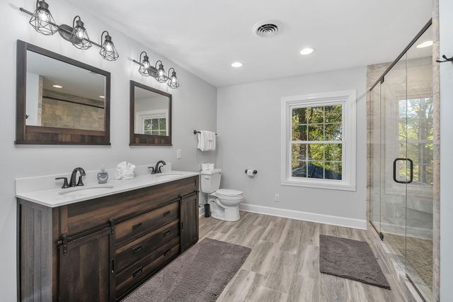 1824 Puckett Point Rd, Smithville, TN 37166