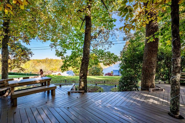 1824 Puckett Point Rd, Smithville, TN 37166