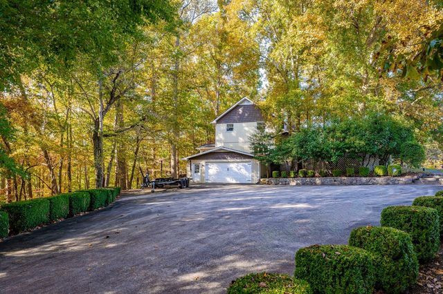 1824 Puckett Point Rd, Smithville, TN 37166