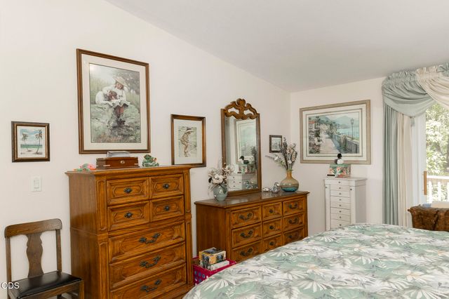 5195 Riverbanks Road, Grants Pass, OR 97527